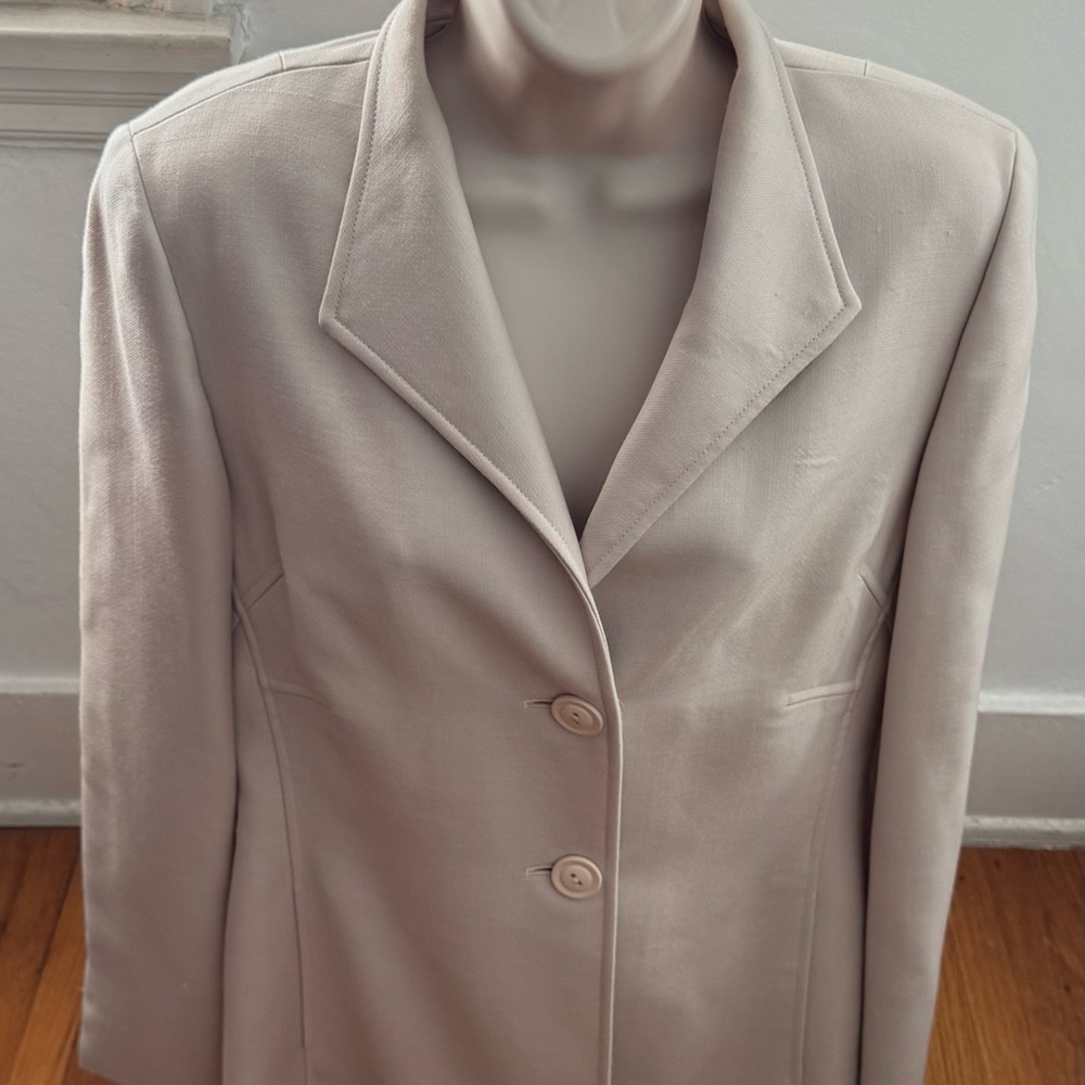 Eccoci ivory Cream 100% wool lined slit cuffs Blazer, size 8 minimalist preppy